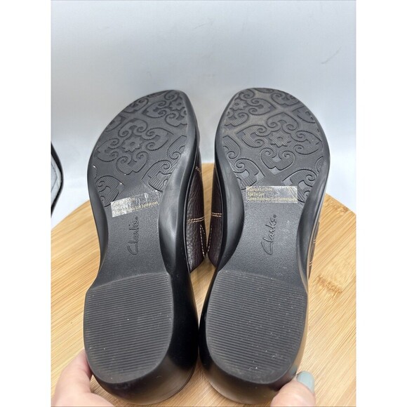 Clarks 35325 Womens size 10 Brown Leather Slip-On Mules comfort cushioned - Picture 8 of 8